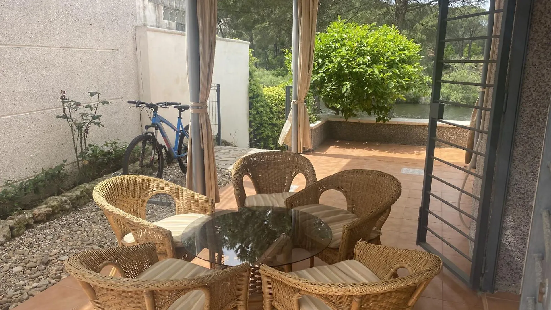 Casa El Capricho Del Lago Alojamiento Rural Córdoba Feriehus